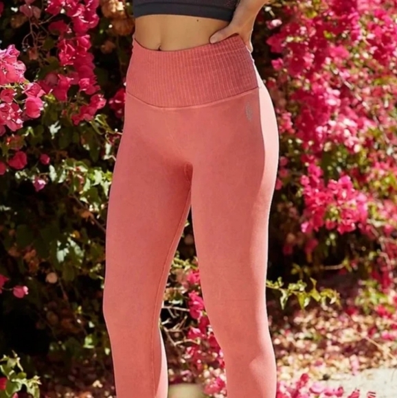 Free People Pants - NWT Free People Movement Good Karma Leggings - XS/S